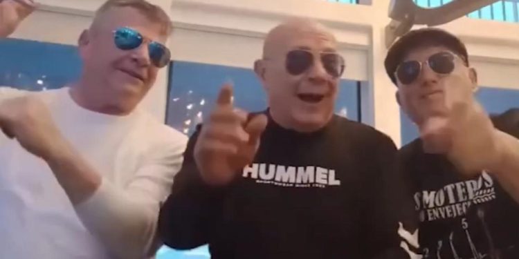 Cesado un edil socialista de Martos por un vídeo entonando cánticos machistas