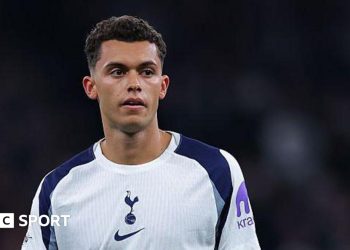 Brennan Johnson: Tottenham abierto a vender delanteros