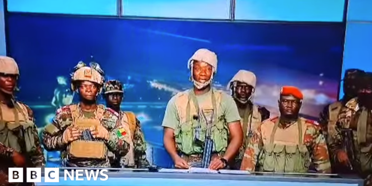 Intento de golpe de estado en Benin para derrocar al presidente Talon frustrado por tropas leales, dice un ministro