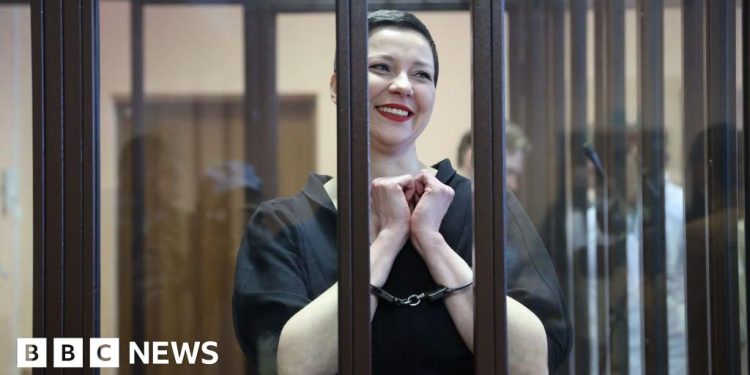 Bielorrusia libera a 123 prisioneros mientras Estados Unidos levanta las sanciones