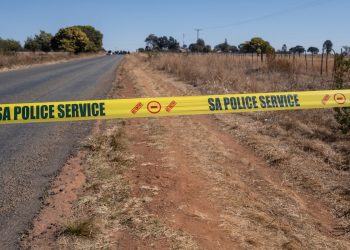 Al menos nueve muertos en tiroteo masivo en Sudáfrica