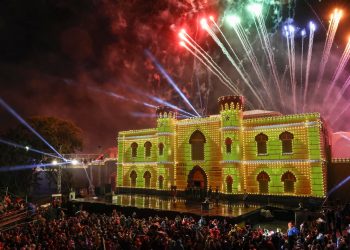 Museo de los Niños inaugura la Navidad con música, baile y millas de luces