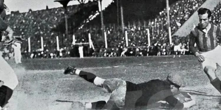 El día que Boca le sacó un invicto histórico a San Lorenzo a horas del brindis :: Olé