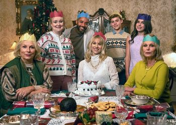 Philippa Dunne sobre trabajar con Jennifer Saunders y Joanna Lumley en Amandaland Christmas Special 2025: 'De hecho, grité'