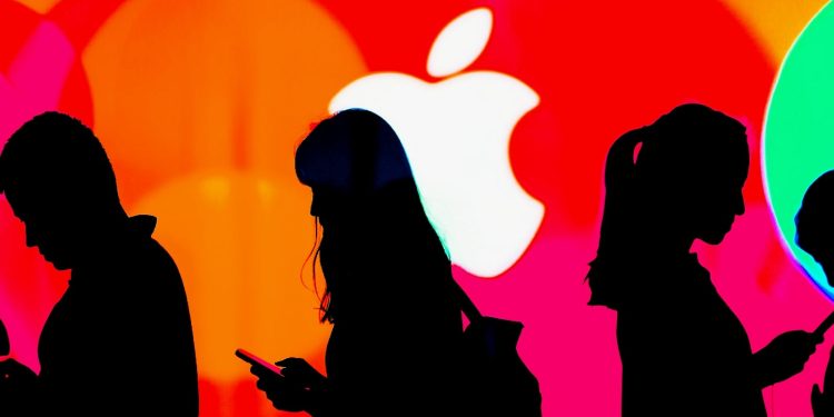 Italia multa a Apple con 116 millones de dólares por problemas con la política de privacidad de la App Store