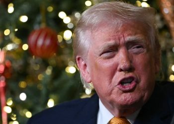 Trump desea una feliz Navidad a la “escoria de la izquierda radical” que busca “destruir” EE.UU.