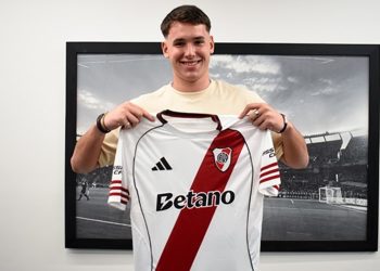 Quién es Jaroszewicz, el joven arquero de River que firmó su primer contrato :: Olé
