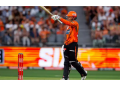 Perth Scorchers tuvo un comienzo ganador en el primer partido de la BBL golpeado por la lluvia