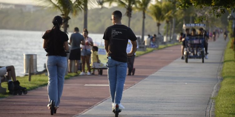 Tres consorcios compiten por contrato de $26.1 millones para la recuperación de la Cinta Costera y Amador