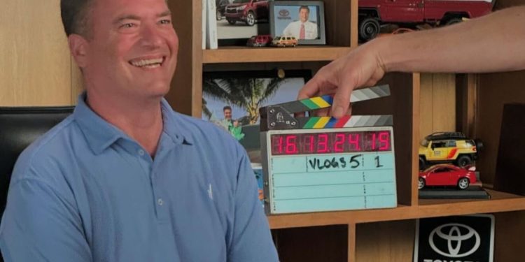 Esto se conoce de las razones de la muerte de Pat Finn, actor de 'Friends'