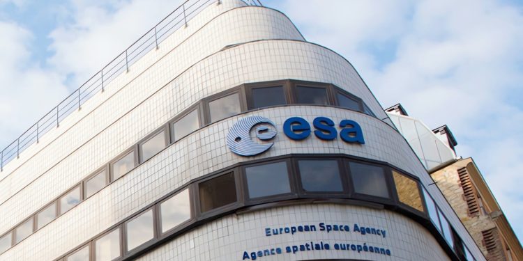 La Agencia Espacial Europea confirma la violación de «servidores externos»