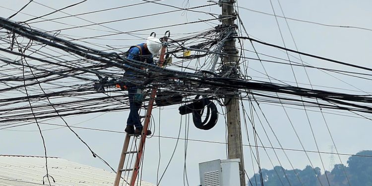 Cortes de luz programados por el ICE afectarán ocho zonas del país este miércoles