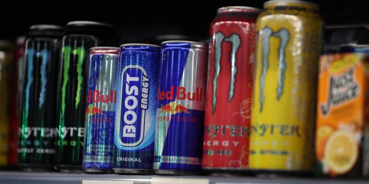 Un hombre sorprende a los médicos con presión arterial extrema y un derrame cerebral por bebidas energéticas