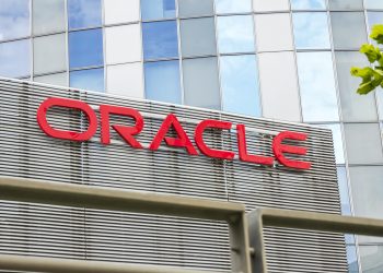Las acciones de Oracle caen por un aumento de 15.000 millones de dólares en el gasto en centros de datos