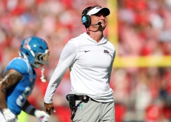 El último salto de Lane Kiffin muestra por qué era necesaria la revolución de los jugadores universitarios