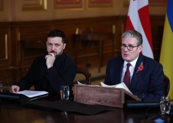 Starmer recibirá a Zelensky y a los líderes de la UE para conversaciones de paz después de que Rusia lance ataques aéreos nocturnos contra Kiev