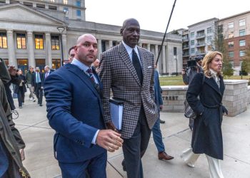 Michael Jordan testifica en el juicio de NASCAR: 'No tenía miedo' de desafiarlos