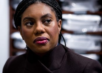 Badenoch deja a Starmer perplejo por las turbulencias posteriores al presupuesto – POLITICO