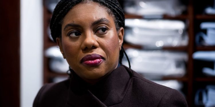 Badenoch deja a Starmer perplejo por las turbulencias posteriores al presupuesto – POLITICO