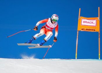 La campeona olímpica Michelle Gisin se enfrenta a una cirugía de cuello tras un grave accidente cuesta abajo