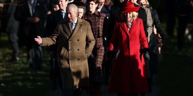 La familia real se reúne en Sandringham el día de Navidad, sin el deshonrado Andrew