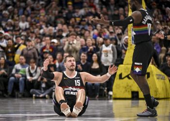 Nikola Jokić supera a Anthony Edwards con un triple doble histórico en la final de Navidad de la NBA