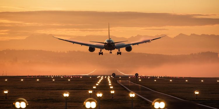 Retrasos en la pista: estos son sus derechos como pasajero de una aerolínea
