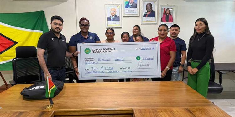 GFF aporta 2,5 a la RFA Senior Women's League