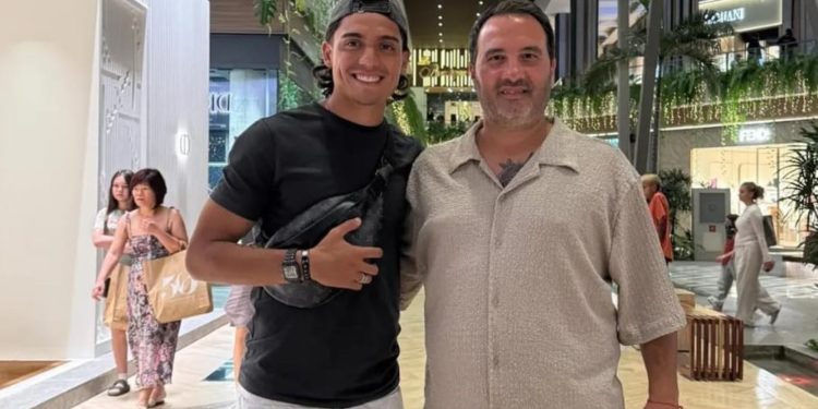 El emotivo reencuentro en México del Changuito Zeballos y su descubridor :: Olé