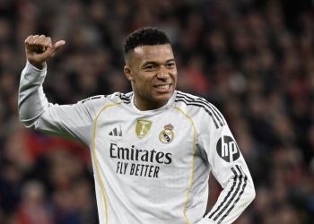 Partidos de hoy, domingo 7 de diciembre: horarios y canales para ver fútbol en vivo