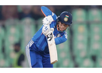 Mandhana se convierte en la cuarta mujer que supera las 10.000 carreras