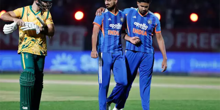 La India despiadada logra una ventaja de 2-1