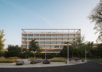 Facultad de Psicología de la Universidad de Varsovia / Projekt Praga