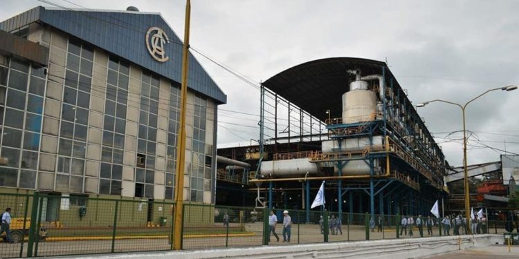 Ya fuera de Ledesma, Santiago Blaquier cierra la compra de la mayor azucarera de Tucumán