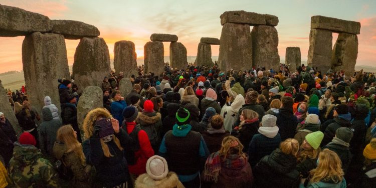 ¿Cuándo es el día más corto del año? La fecha exacta del solsticio de invierno 2025