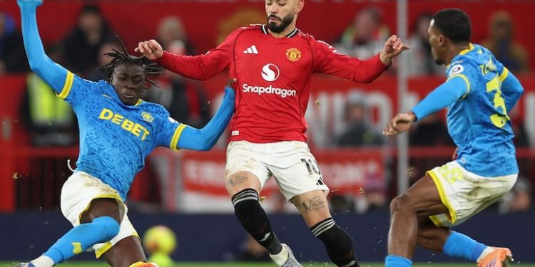El United se frenta ante los “Wolves” con Enso González entre los suplentes – Fútbol de la Premier League