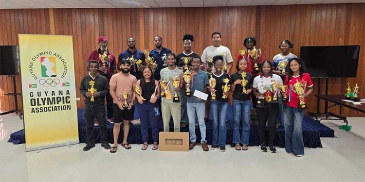 GTTA premia a los campeones nacionales Britton y Billingy