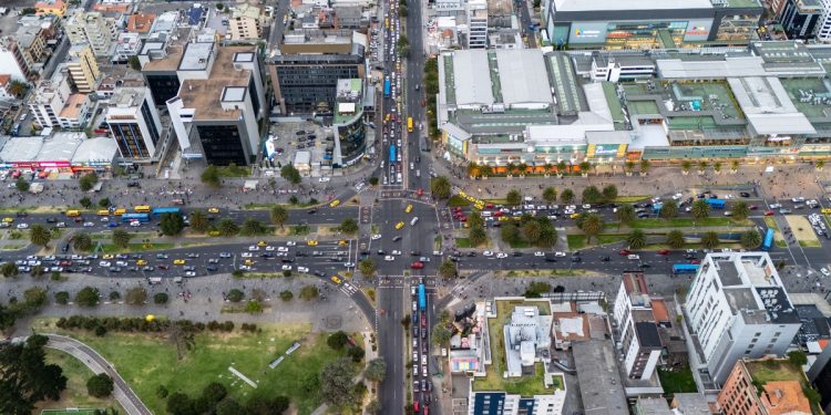Pabel Muñoz suspende el Pico y placa en Quito la tarde de este miércoles 24 y todo el 31 de diciembre