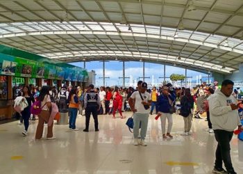 Quito refuerza sus terminales ante la llegada masiva de turistas por las fiestas