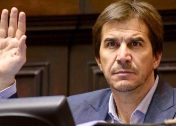 Quién es Javier Faroni, el productor de teatro que saltó a manejar la caja de la AFA de la mano de Sergio Massa y Chiqui Tapia?