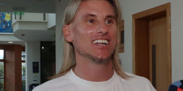 Sebastián Beccacece confía en que Moisés Caicedo podrá jugar el debut del Mundial 2026