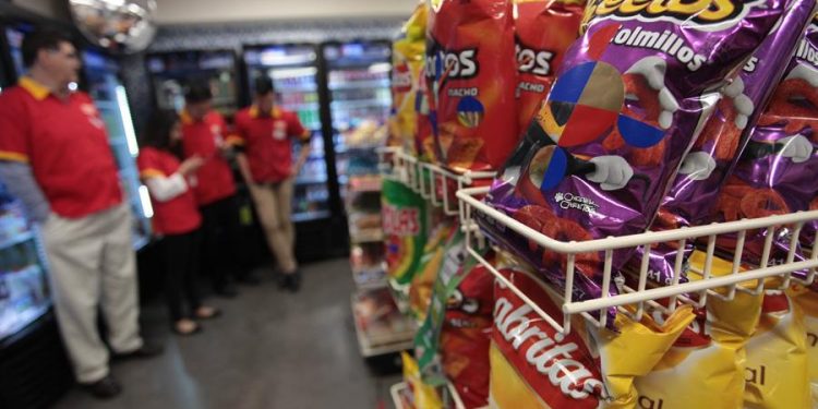 El Gobierno limitará los ultraprocesados ​​en los centros públicos