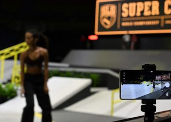 Samsung podría revivir la apertura variable, la característica del iPhone 18 Pro que Galaxy tuvo por primera vez