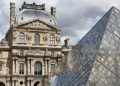 Una fuga de agua en el Museo del Louvre daña cientos de libros