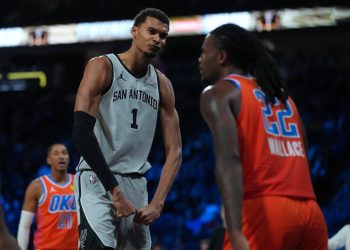 Guía de visualización navideña de la NBA: revancha Spurs-Thunder, Knicks animados, LeBron vs.KD