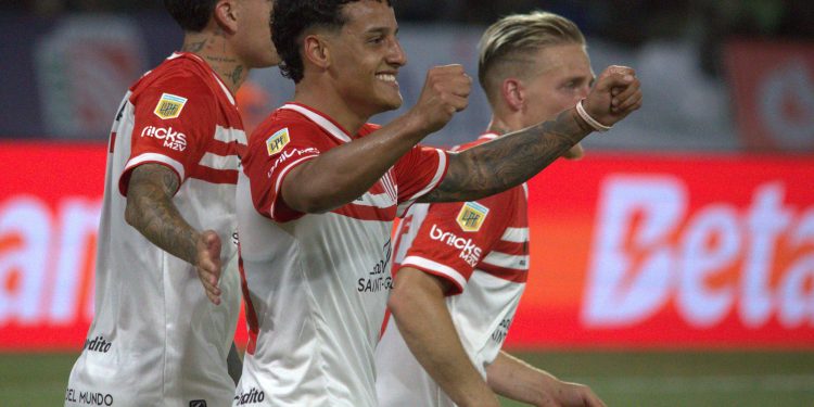 Partidos de hoy, lunes 8 de diciembre: horario y por dónde ver fútbol en vivo :: Olé