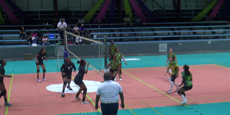 Guyana barrida limpiamente por la Guayana Francesa