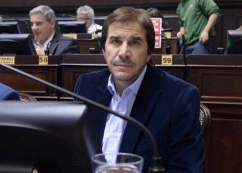 Javier Faroni admite su relación con Chiqui Tapia, pero dice que es todo legal