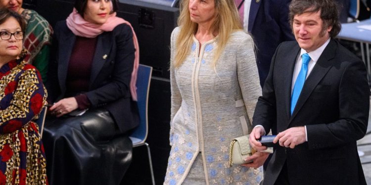 Javier Milei defendió a Karina de las acusaciones de corrupción, y ratificó su alineamiento con EE.UU. frente al eje Rusia-China