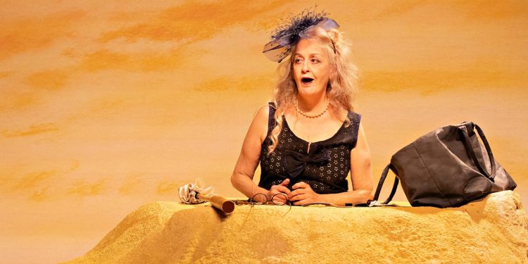 Alain Françon libère « Oh les beaux jours » du carcan beckettien